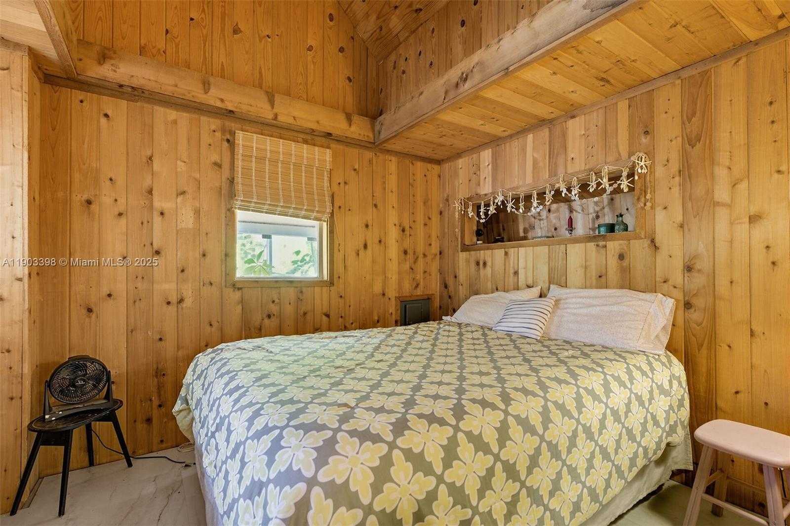 Imagen de Pequeño Objeto