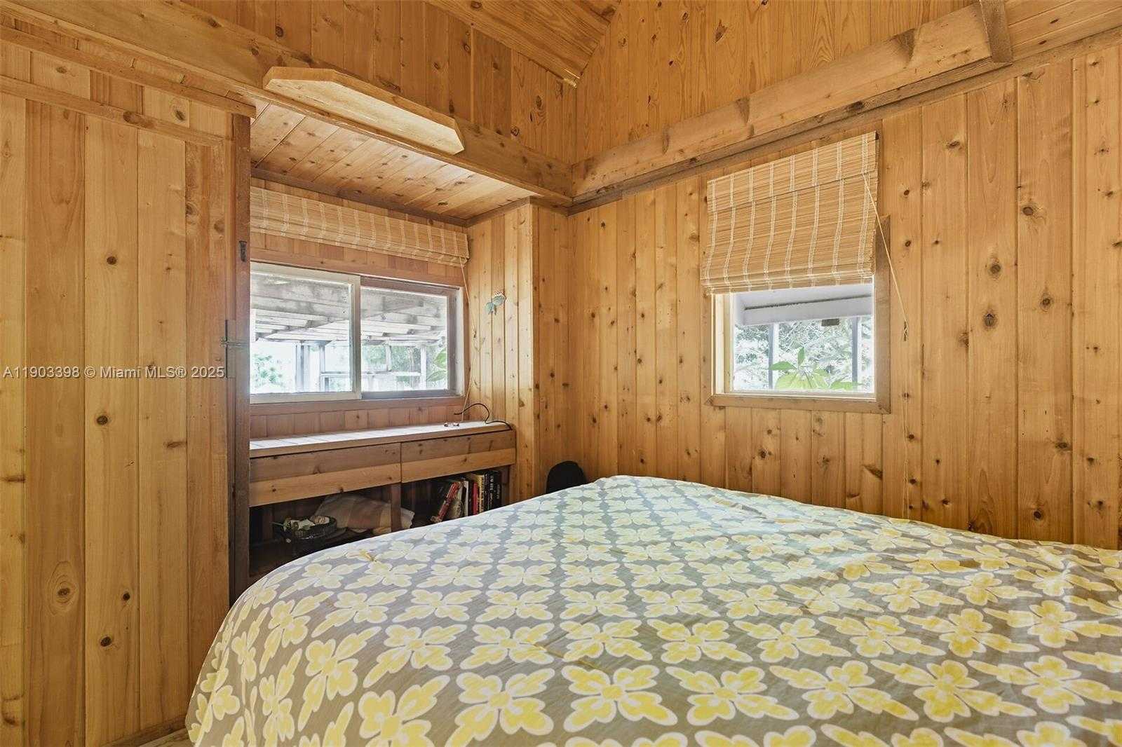 Imagen de Pequeño Objeto