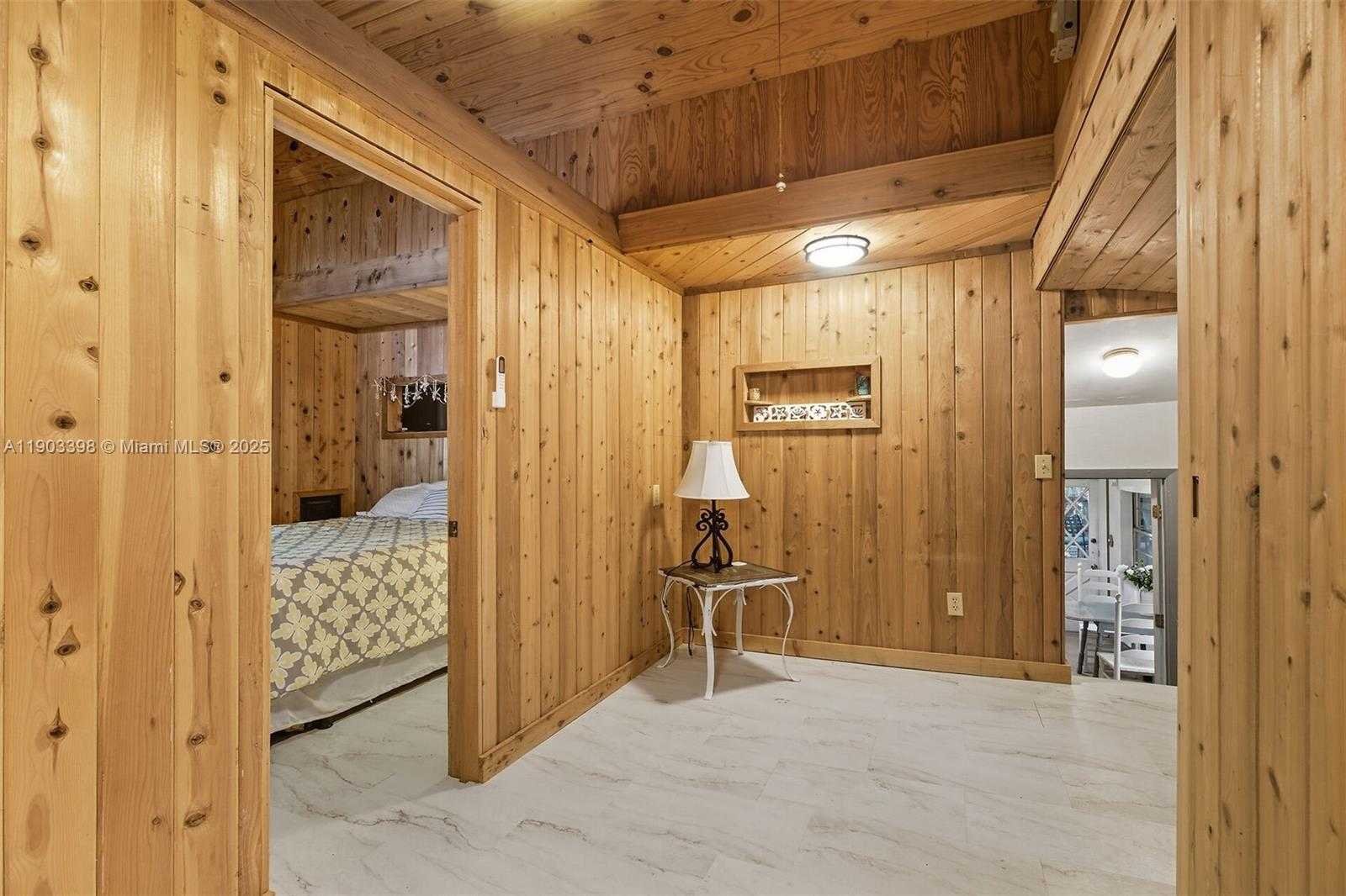 Imagen de Pequeño Objeto