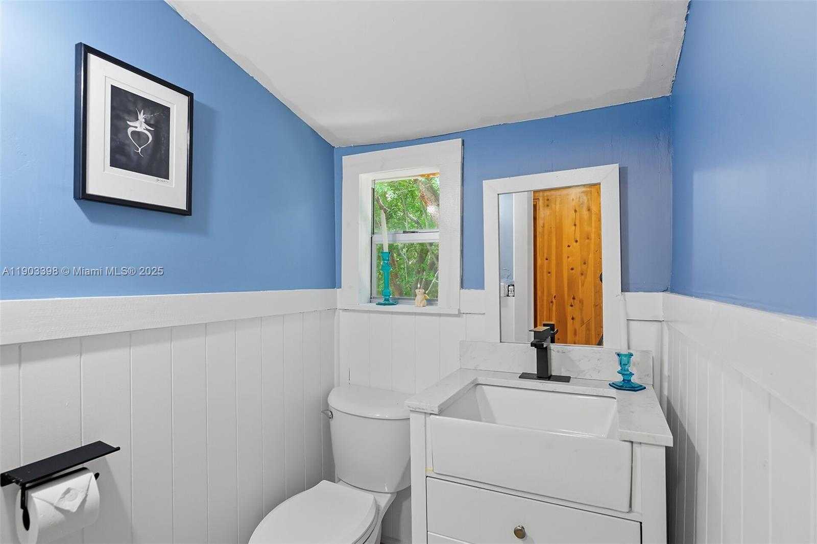 Imagen de Pequeño Objeto