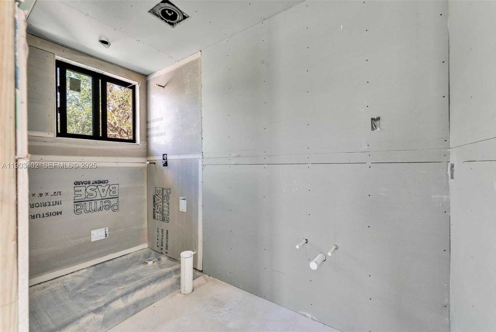 Small Image of 9833 NORTH MIAMI AVE, Miami Shores Number 12