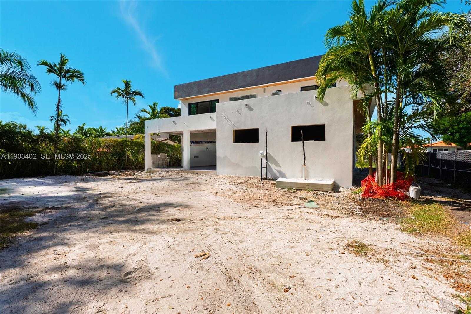 Small Image of 9833 NORTH MIAMI AVE, Miami Shores Number 6