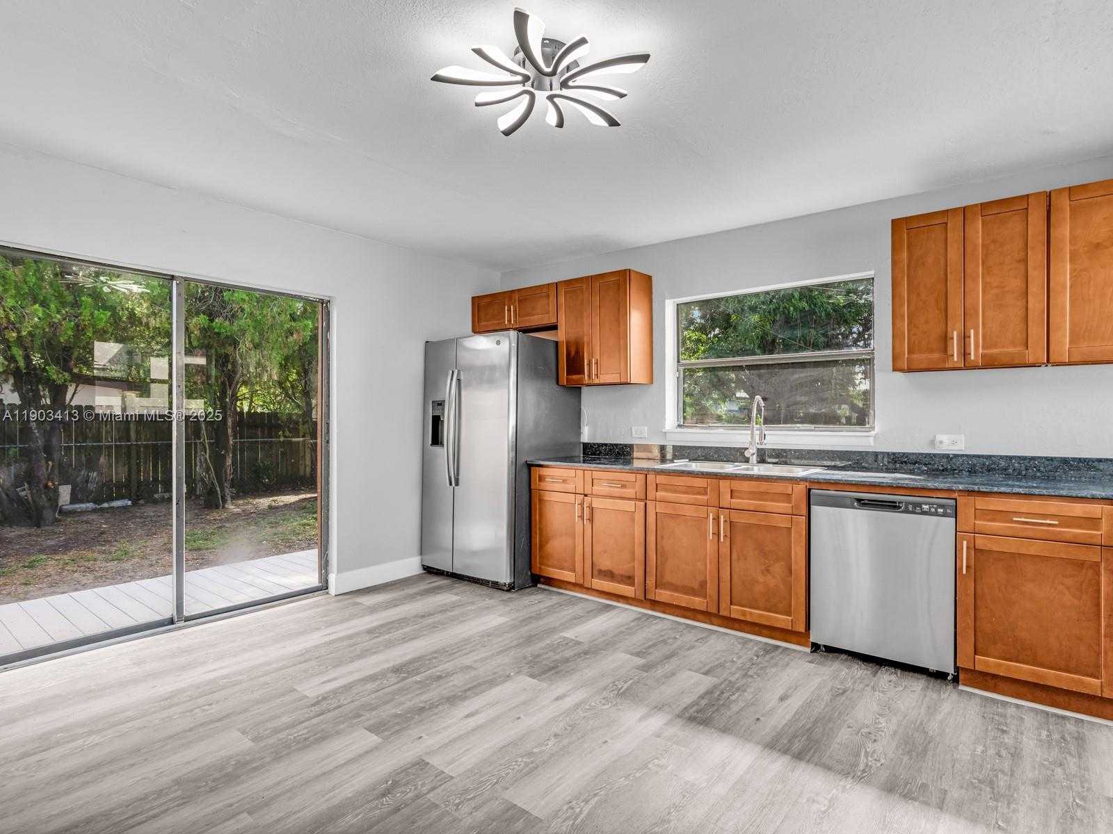 Small Image of 6238 SOUTH WEST 24TH ST, Miramar Number 11