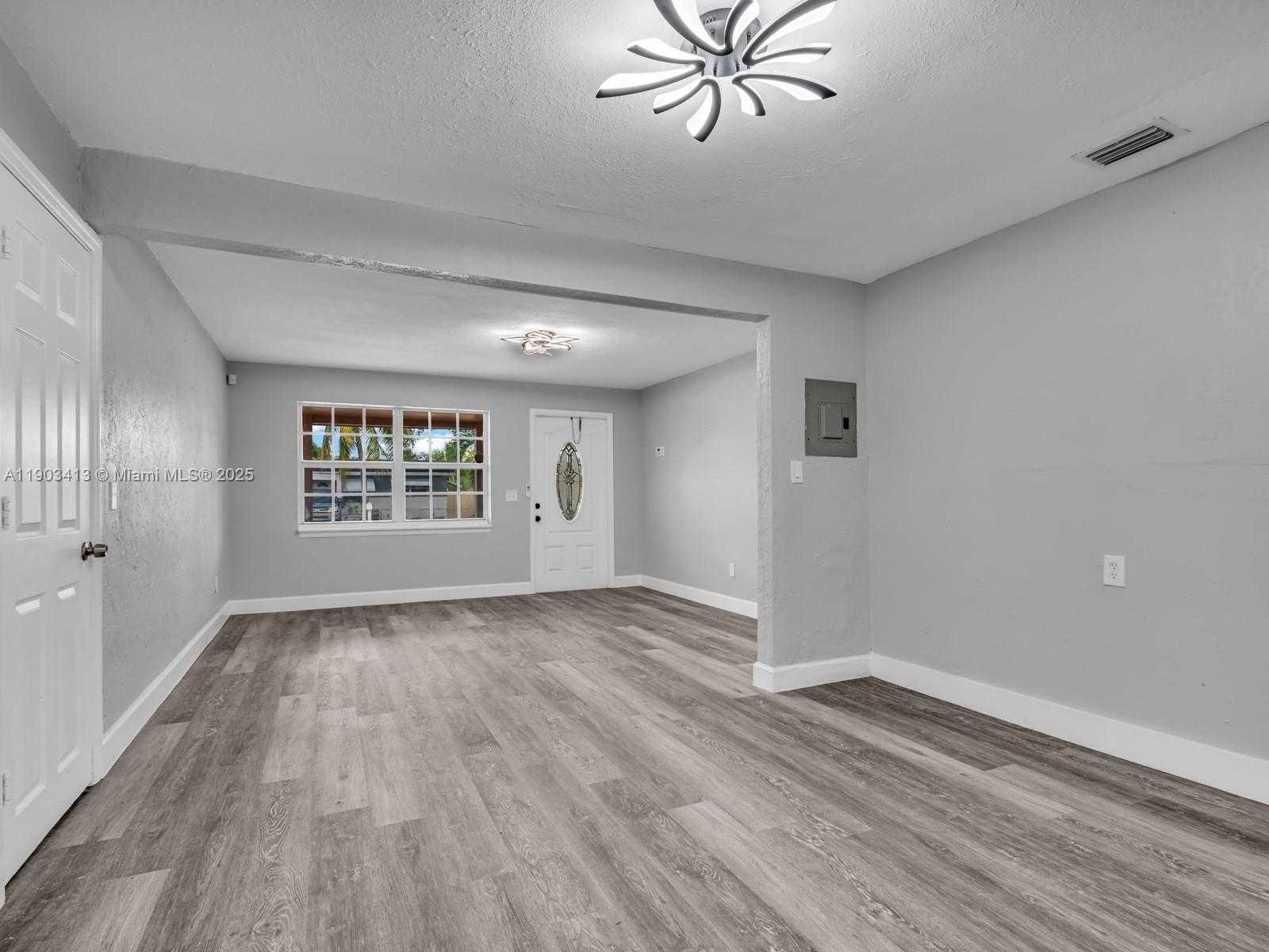 Small Image of 6238 SOUTH WEST 24TH ST, Miramar Number 12