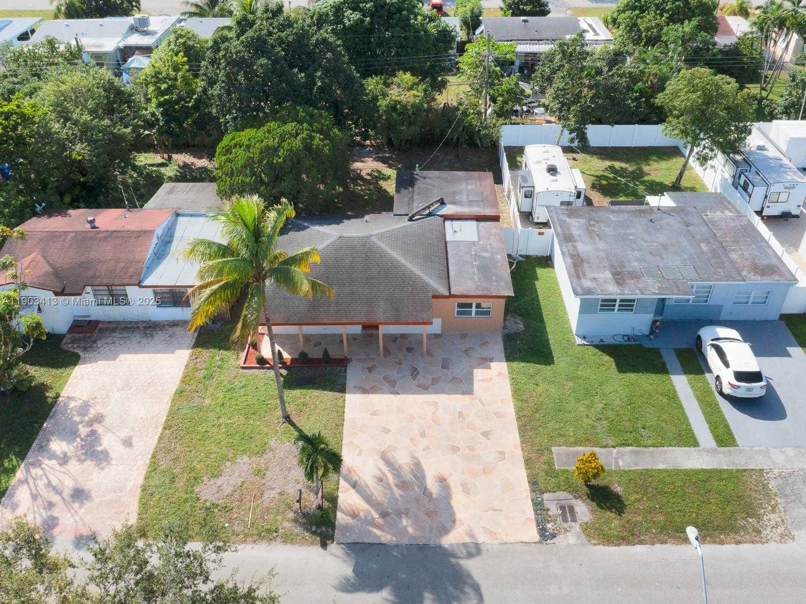 Small Image of 6238 SOUTH WEST 24TH ST, Miramar Number 28