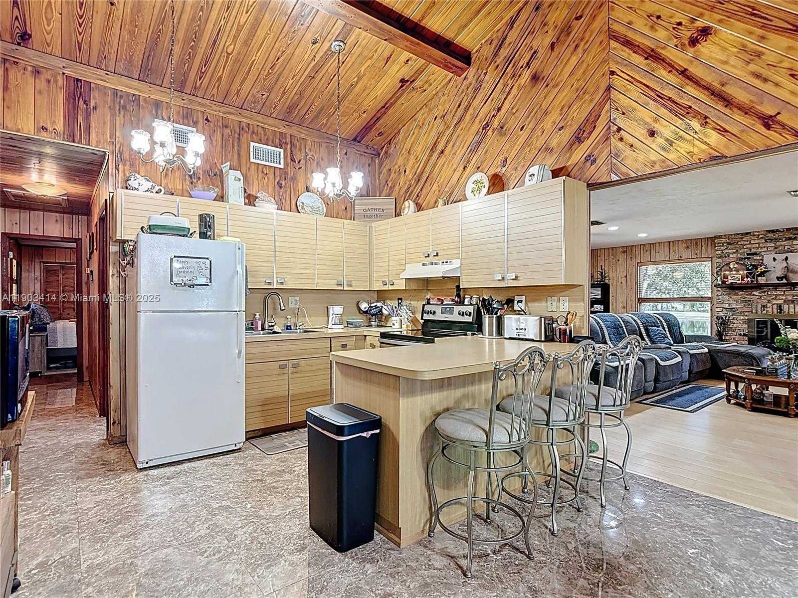 Imagen de Pequeño Objeto