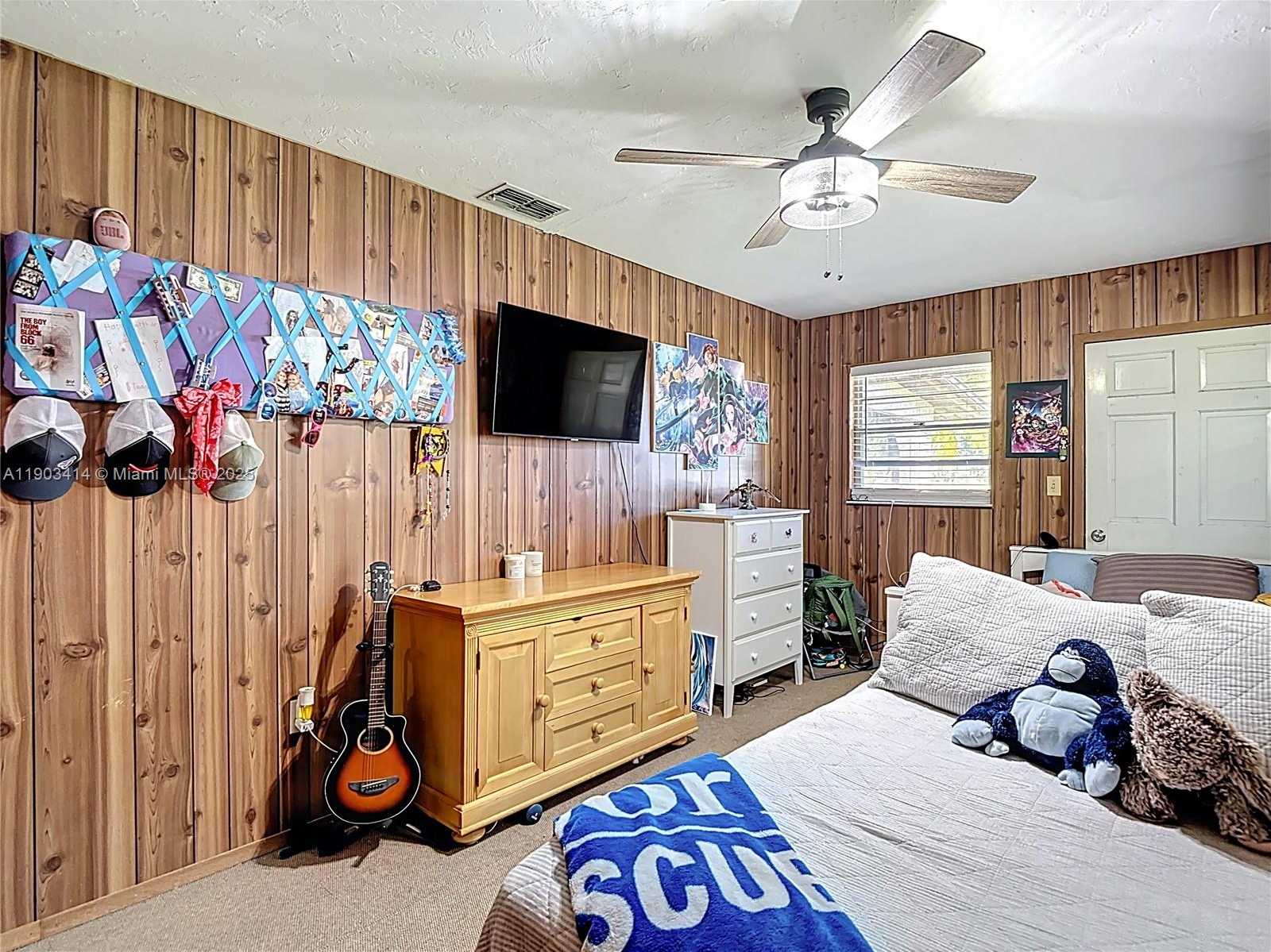 Imagen de Pequeño Objeto