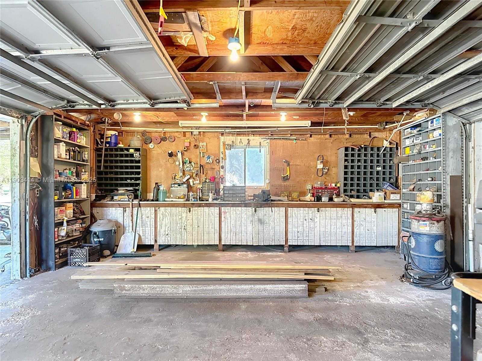 Imagen de Pequeño Objeto