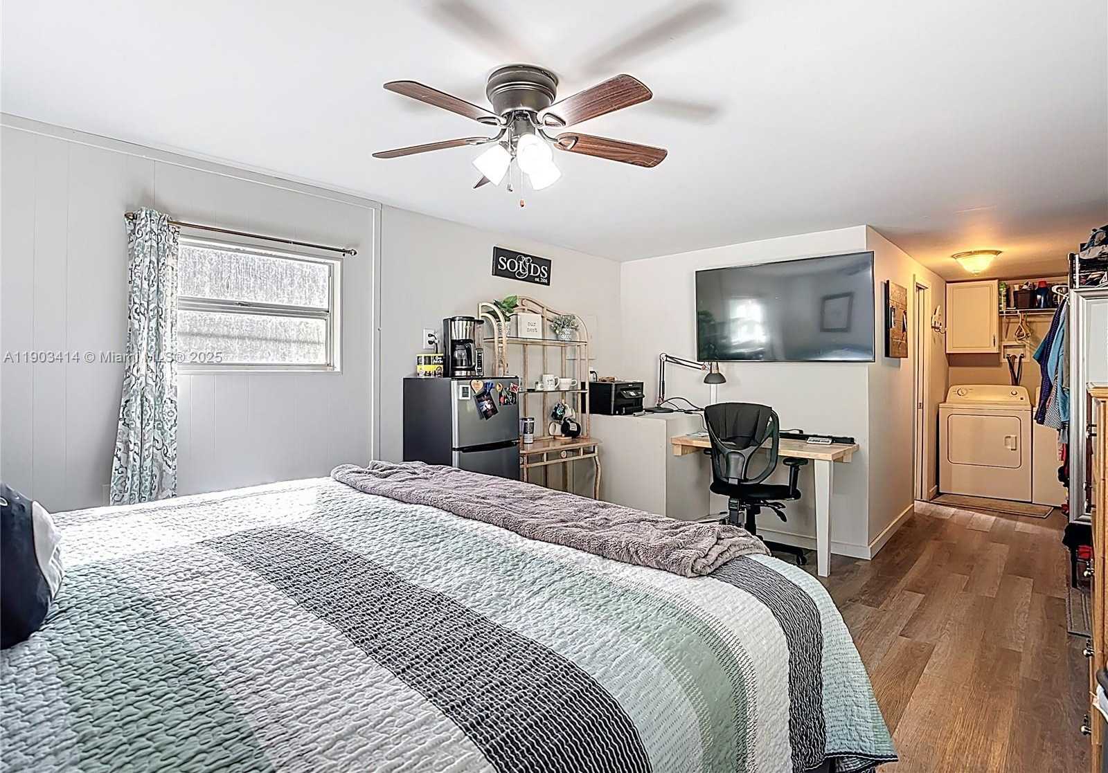 Imagen de Pequeño Objeto