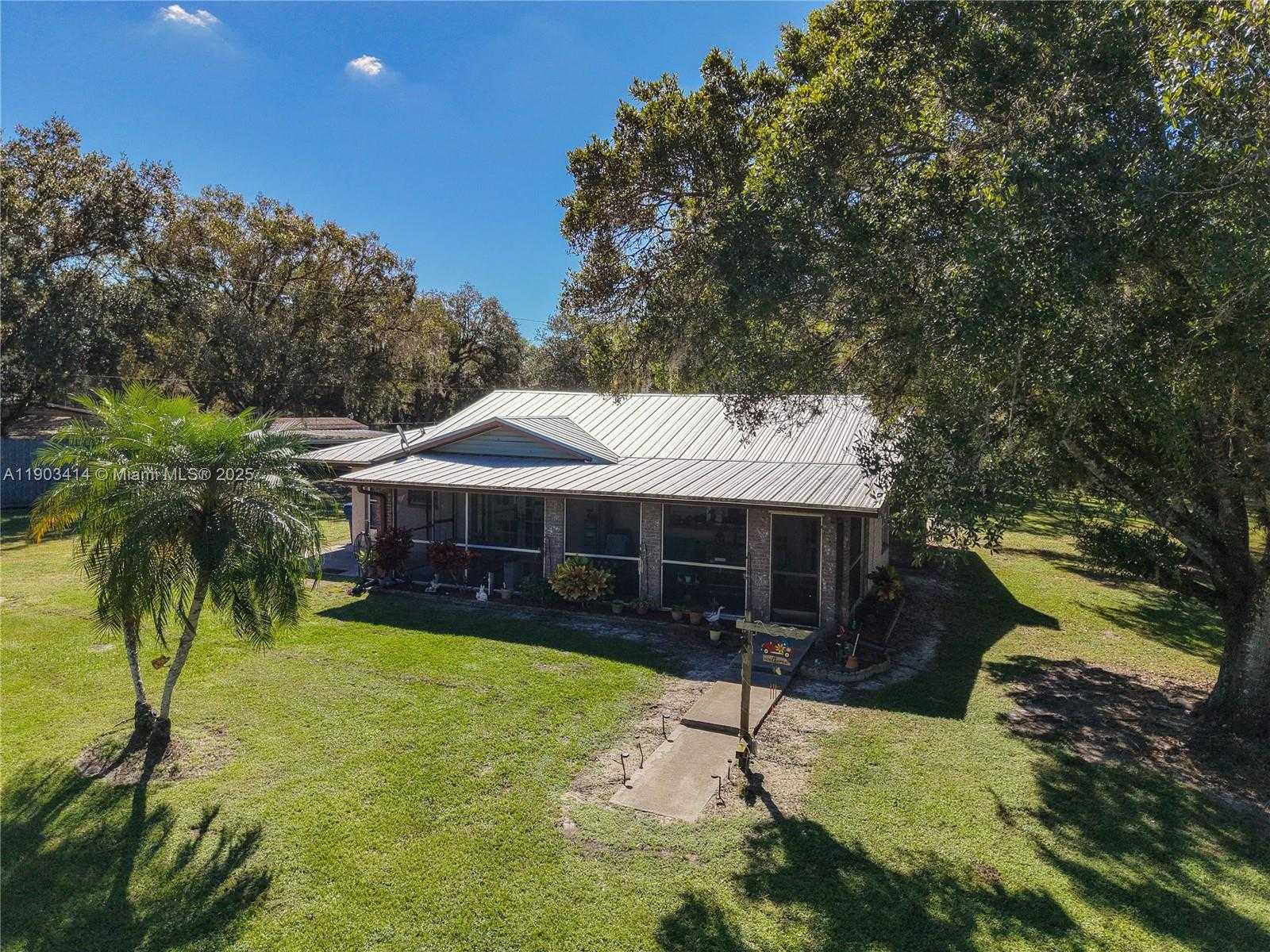 Imagen de Pequeño Objeto