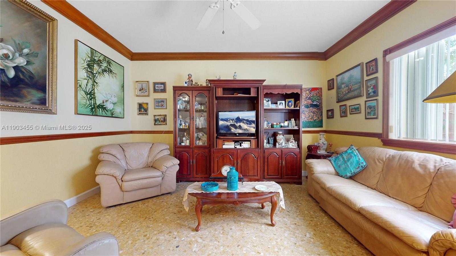 Small Image of 14240 SOUTH WEST 291ST LN, Homestead Number 11