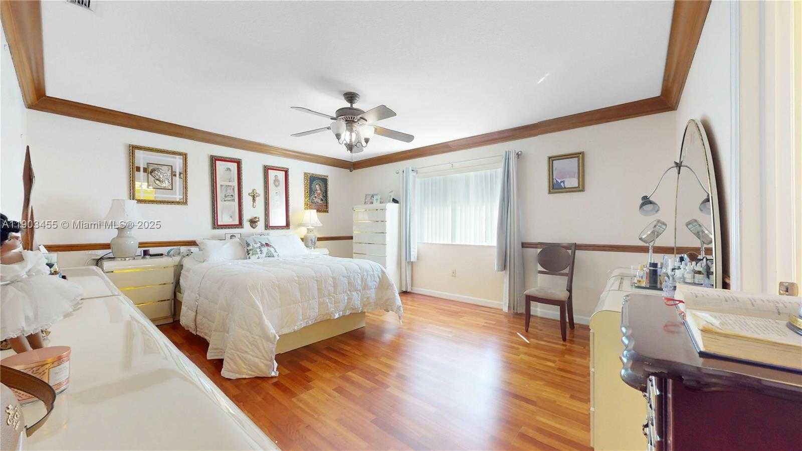 Small Image of 14240 SOUTH WEST 291ST LN, Homestead Number 16