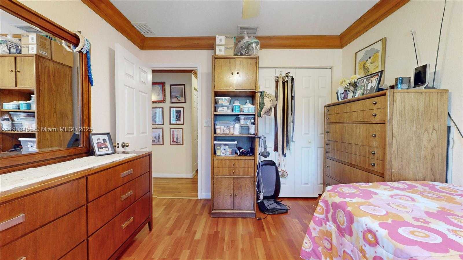 Small Image of 14240 SOUTH WEST 291ST LN, Homestead Number 21