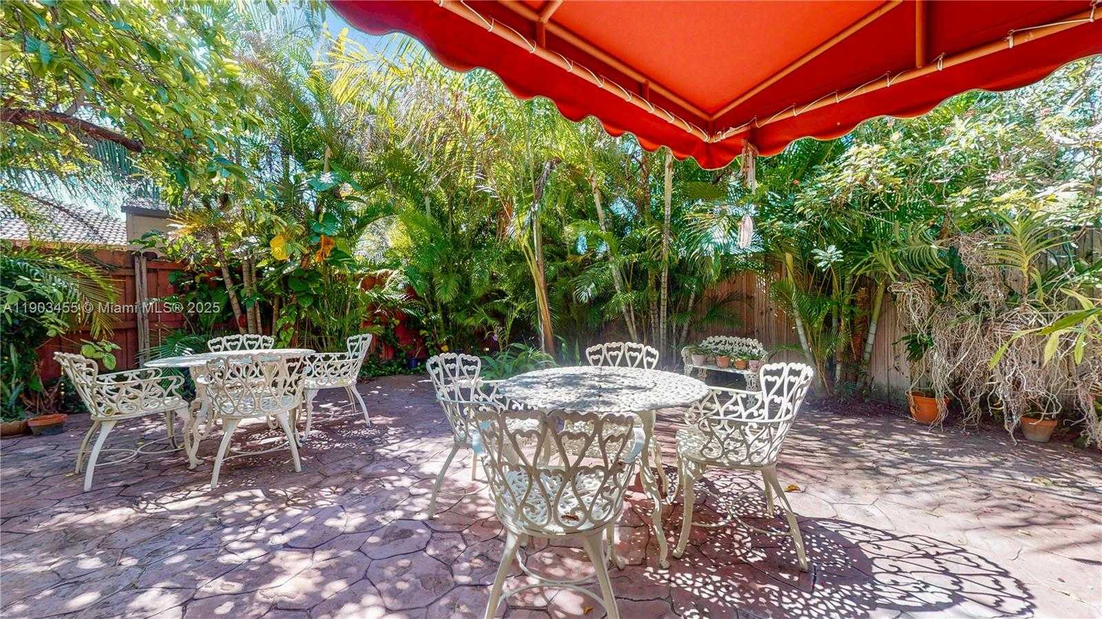 Small Image of 14240 SOUTH WEST 291ST LN, Homestead Number 32