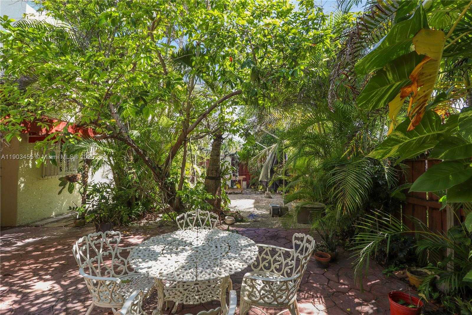 Small Image of 14240 SOUTH WEST 291ST LN, Homestead Number 33