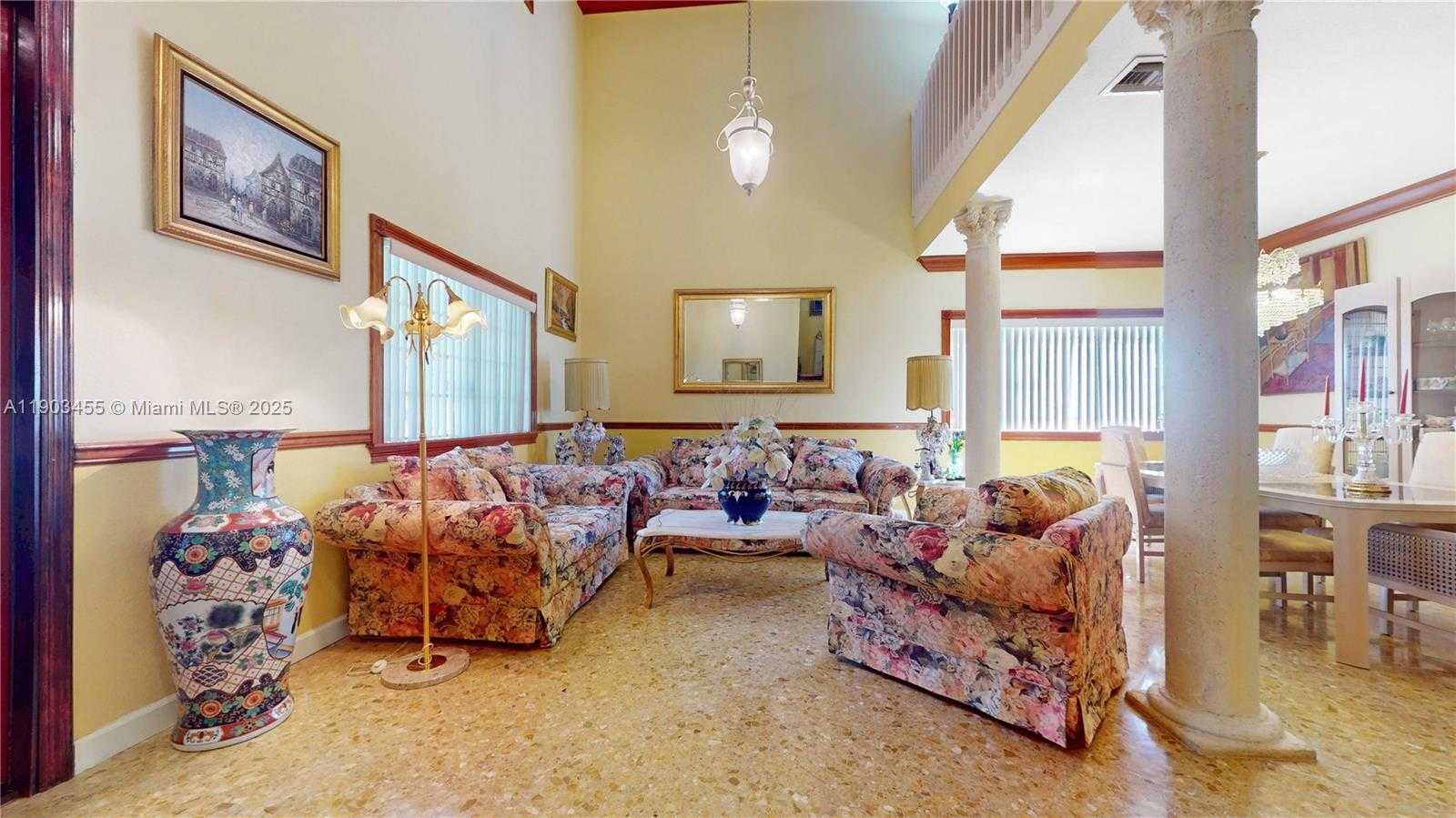 Small Image of 14240 SOUTH WEST 291ST LN, Homestead Number 5