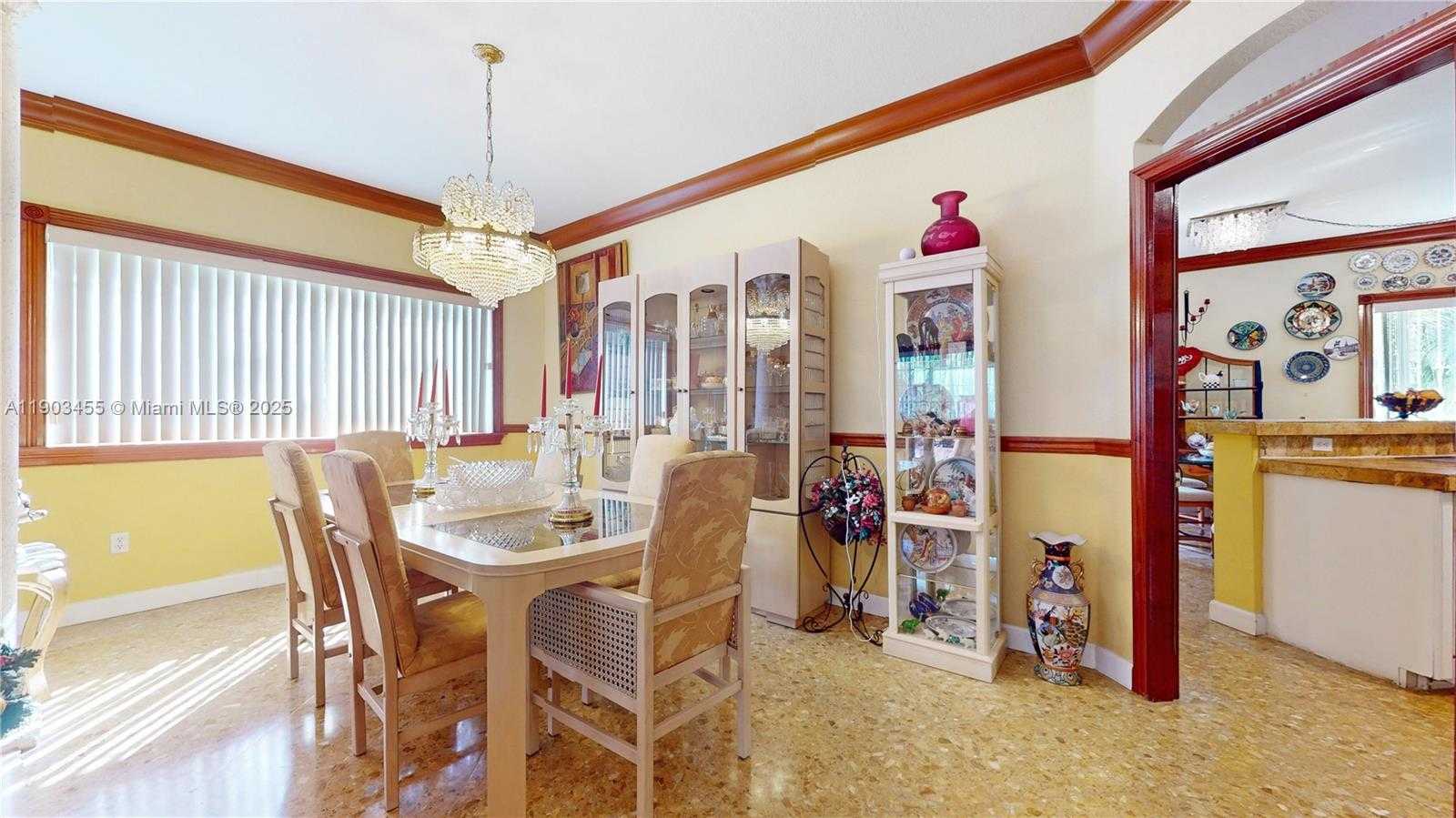 Small Image of 14240 SOUTH WEST 291ST LN, Homestead Number 9