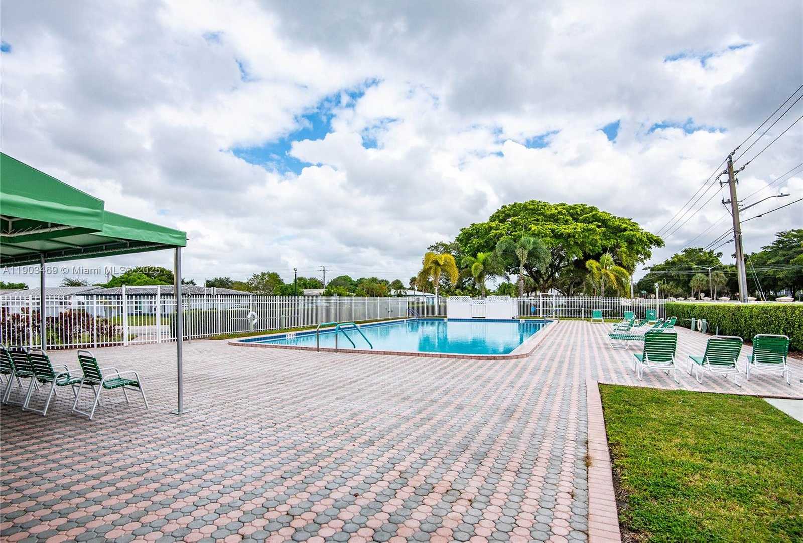 Small Image of 8521 NORTH WEST 57TH CT, Tamarac Number 11