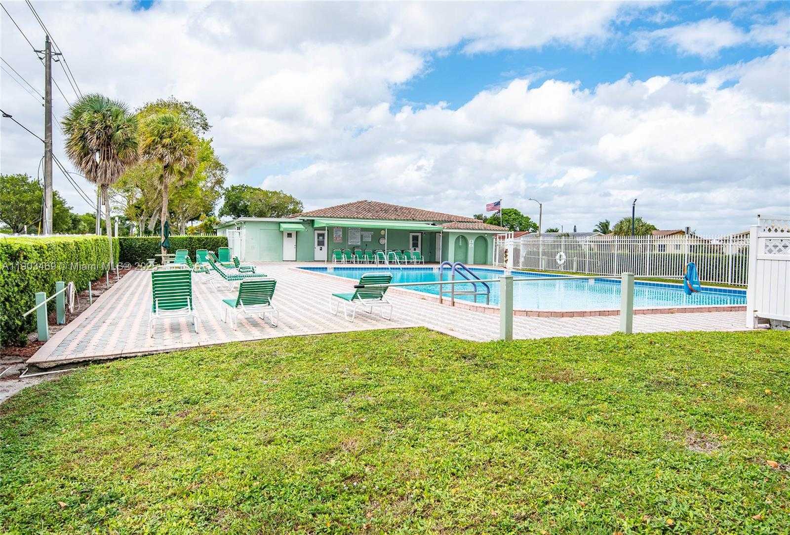 Small Image of 8521 NORTH WEST 57TH CT, Tamarac Number 12