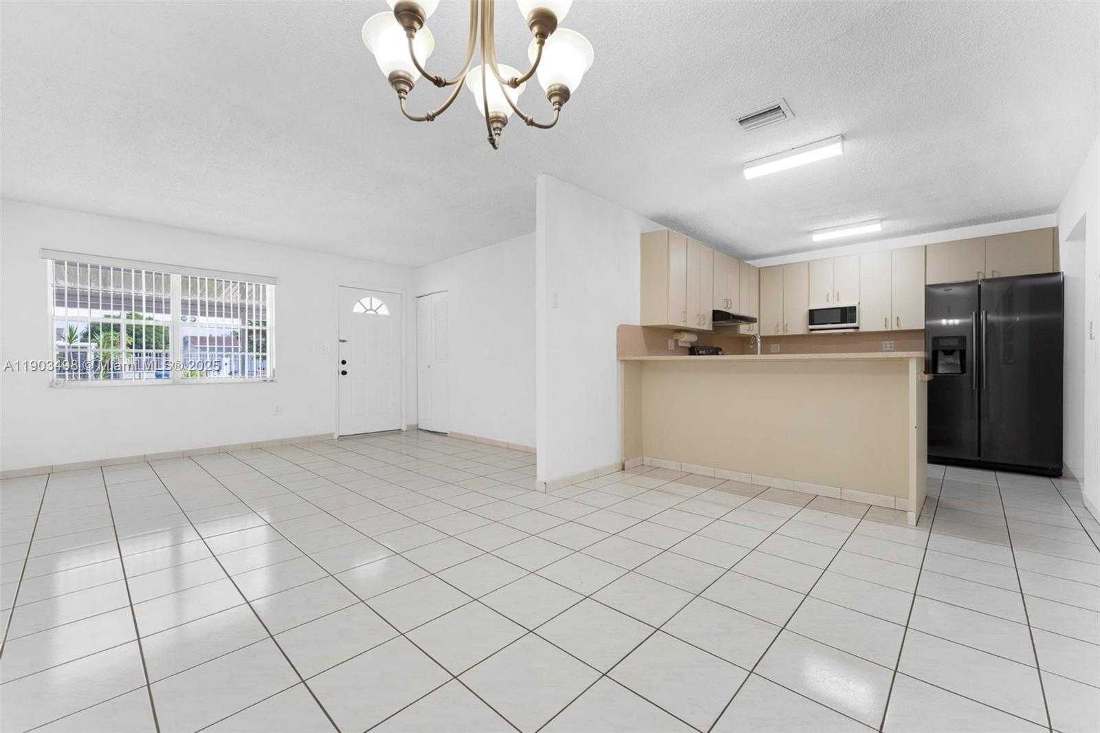 Small Image of 19700 NORTH WEST 48TH AVE, Miami Gardens Number 14