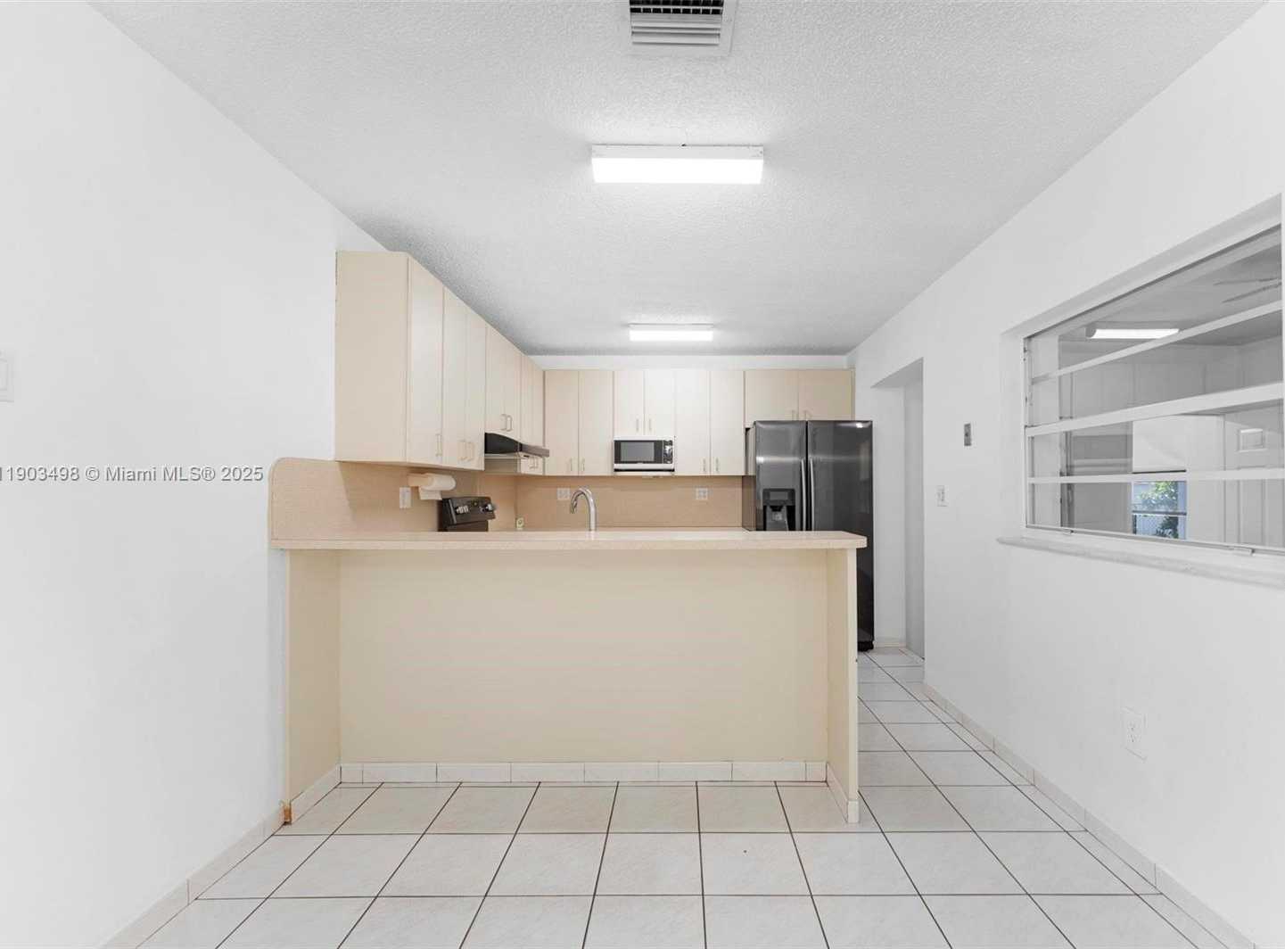 Small Image of 19700 NORTH WEST 48TH AVE, Miami Gardens Number 15