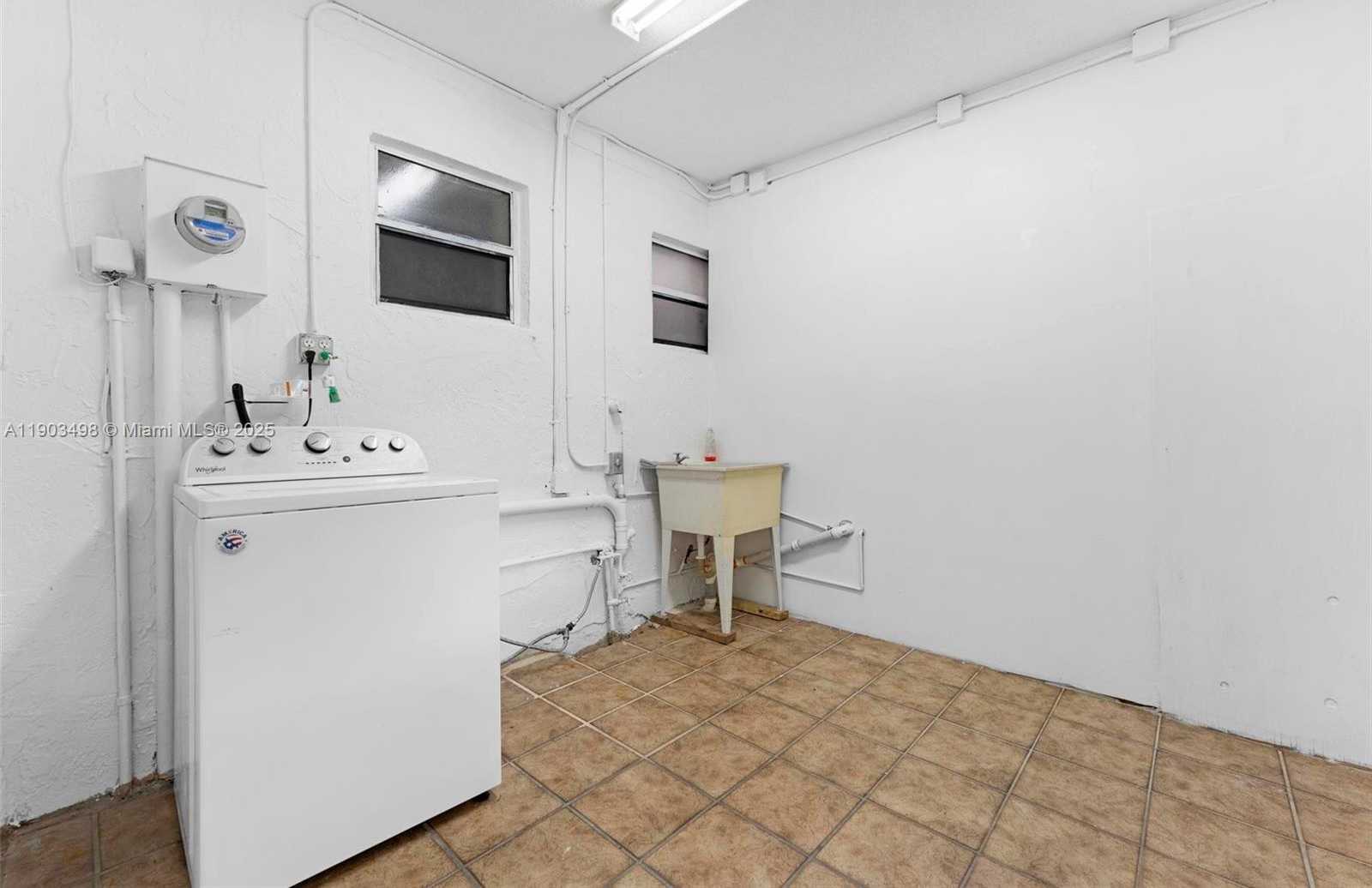 Small Image of 19700 NORTH WEST 48TH AVE, Miami Gardens Number 37