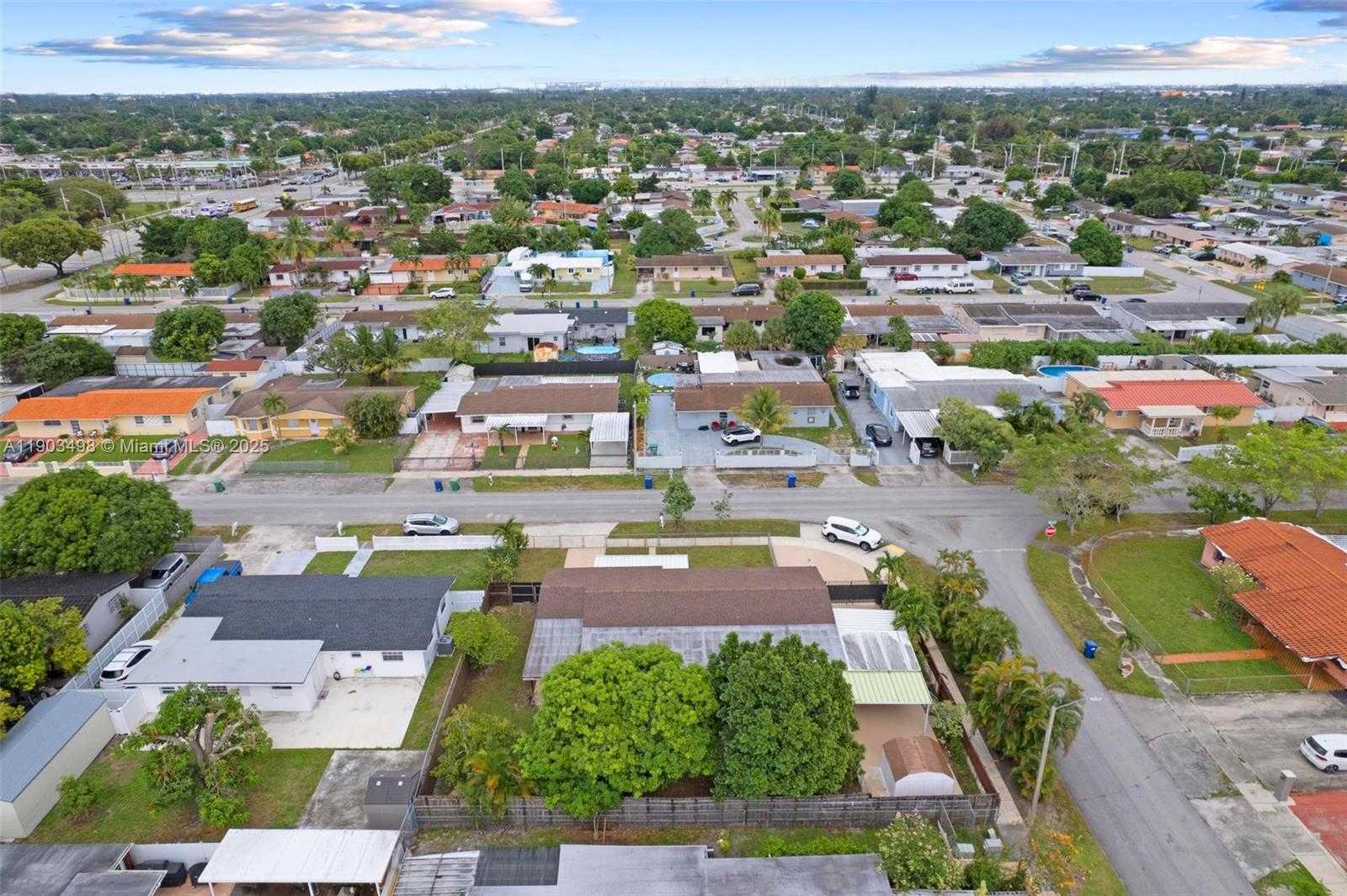 Small Image of 19700 NORTH WEST 48TH AVE, Miami Gardens Number 43