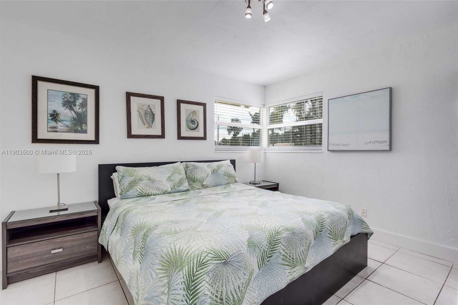 Small Image of 906 NORTH 13TH AVE, Hollywood Number 15