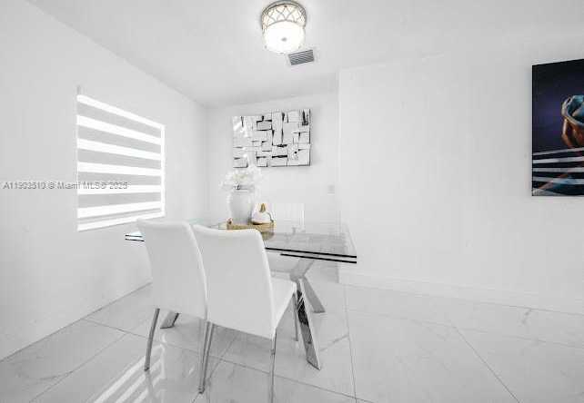 Small Image of 16125 NORTH WEST 28TH PL, Miami Gardens Number 11