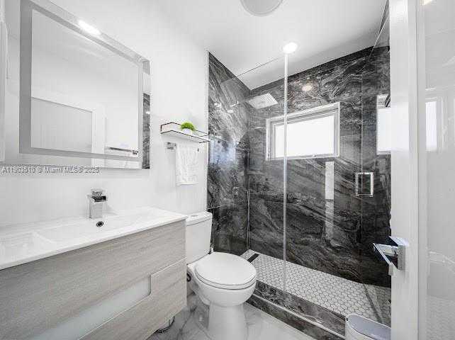 Small Image of 16125 NORTH WEST 28TH PL, Miami Gardens Number 19