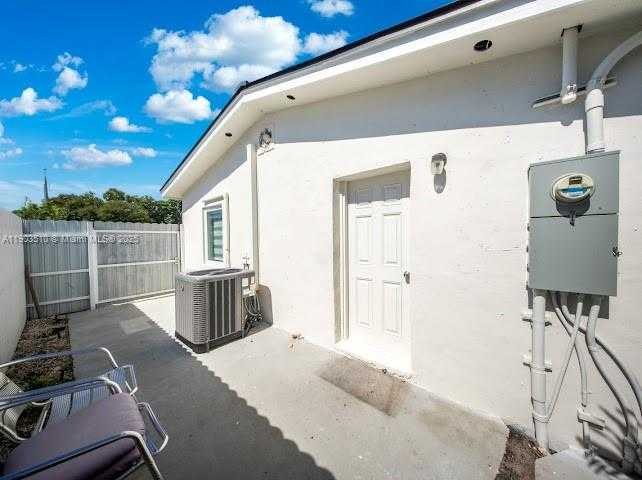 Small Image of 16125 NORTH WEST 28TH PL, Miami Gardens Number 22