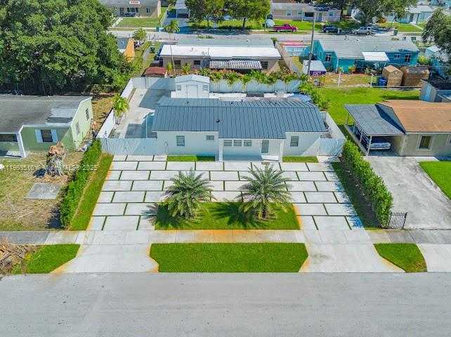 Small Image of 16125 NORTH WEST 28TH PL, Miami Gardens Number 5