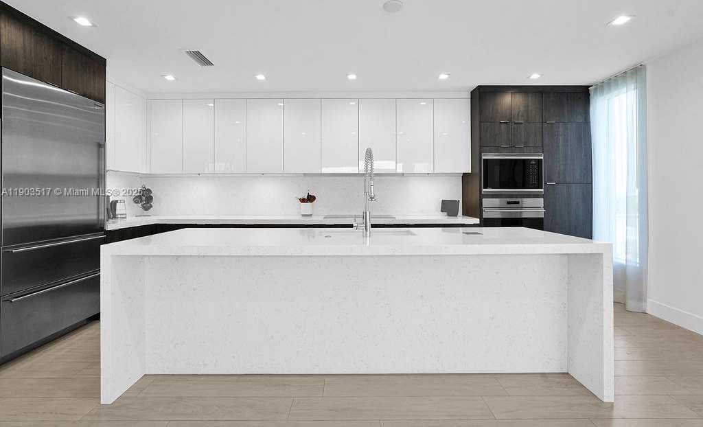 Small Image of 348 DESOTO ST, Hollywood Number 14