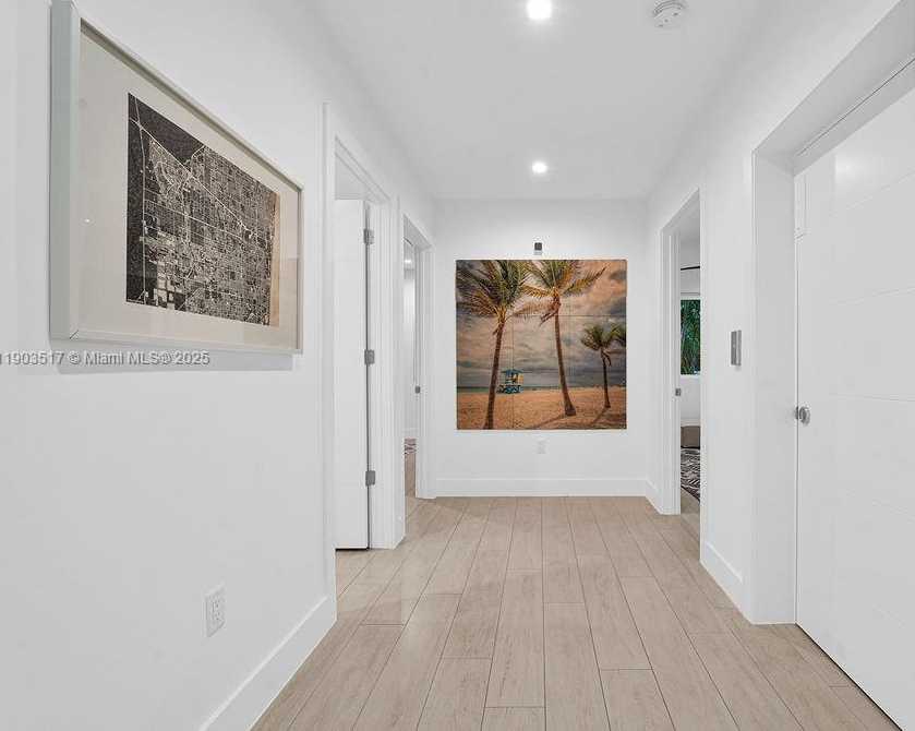 Small Image of 348 DESOTO ST, Hollywood Number 27