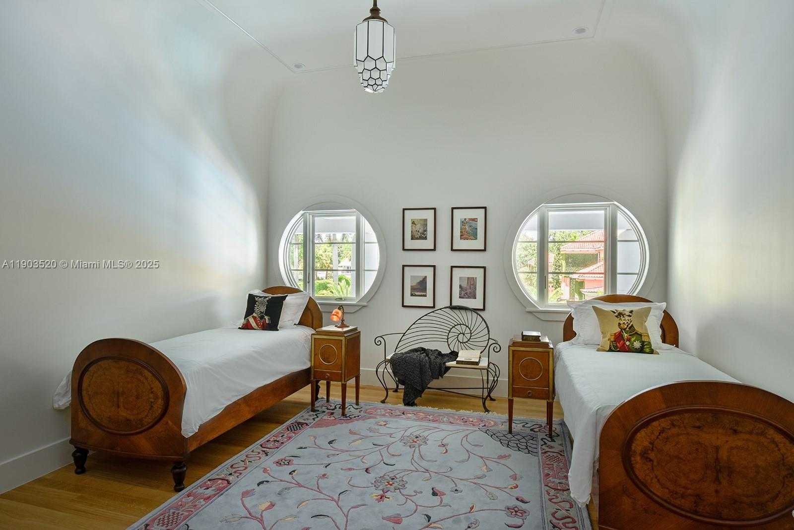 Small Image of 5771 SOUTH WEST 94TH ST, Pinecrest Number 16