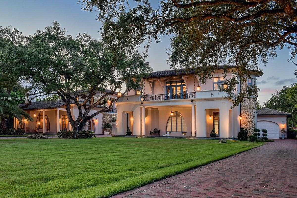 Small Image of 5771 SOUTH WEST 94TH ST, Pinecrest Number 3