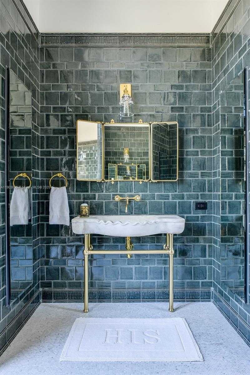 Small Image of 5771 SOUTH WEST 94TH ST, Pinecrest Number 32