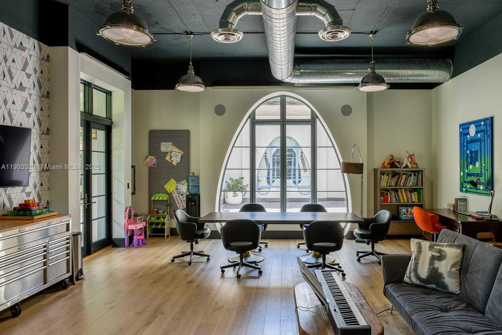 Small Image of 5771 SOUTH WEST 94TH ST, Pinecrest Number 38