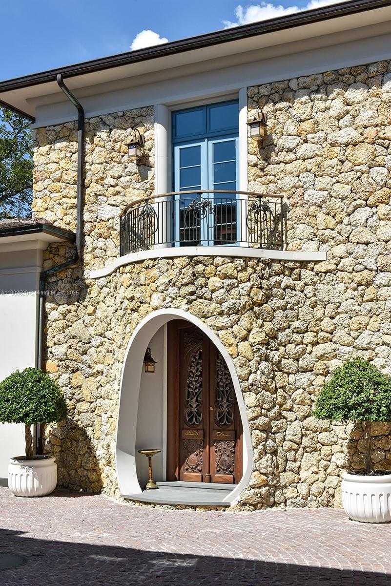 Small Image of 5771 SOUTH WEST 94TH ST, Pinecrest Number 41