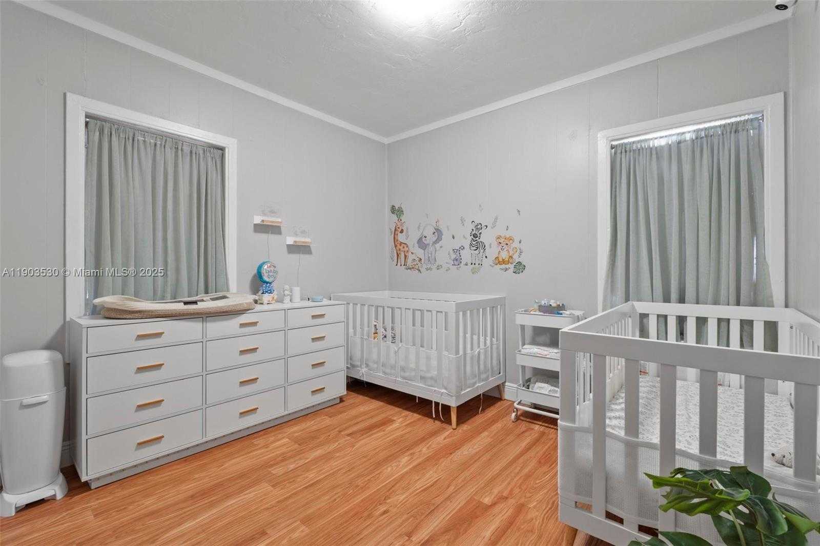 Small Image of 52 FLAGLER DR, Miami Springs Number 13