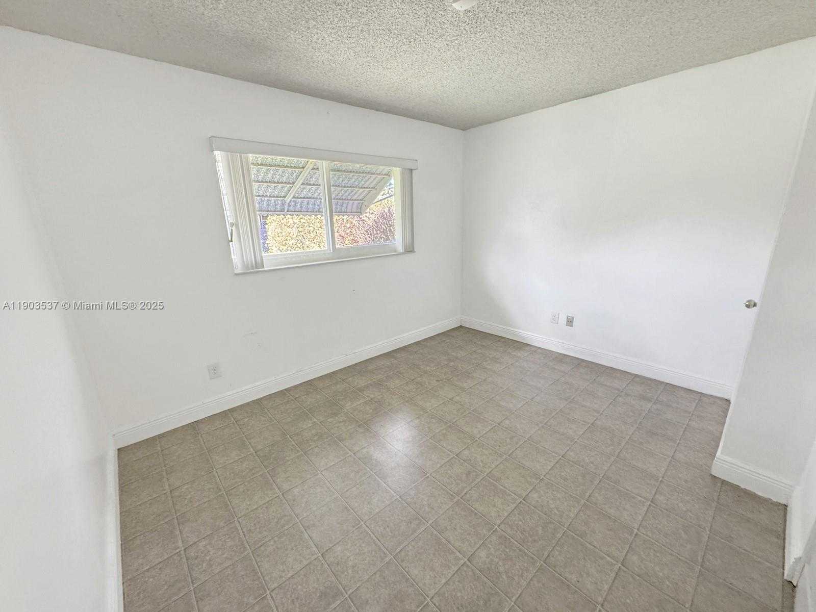 Small Image of 8203 NORTH WEST 104TH AVE, Tamarac Number 17