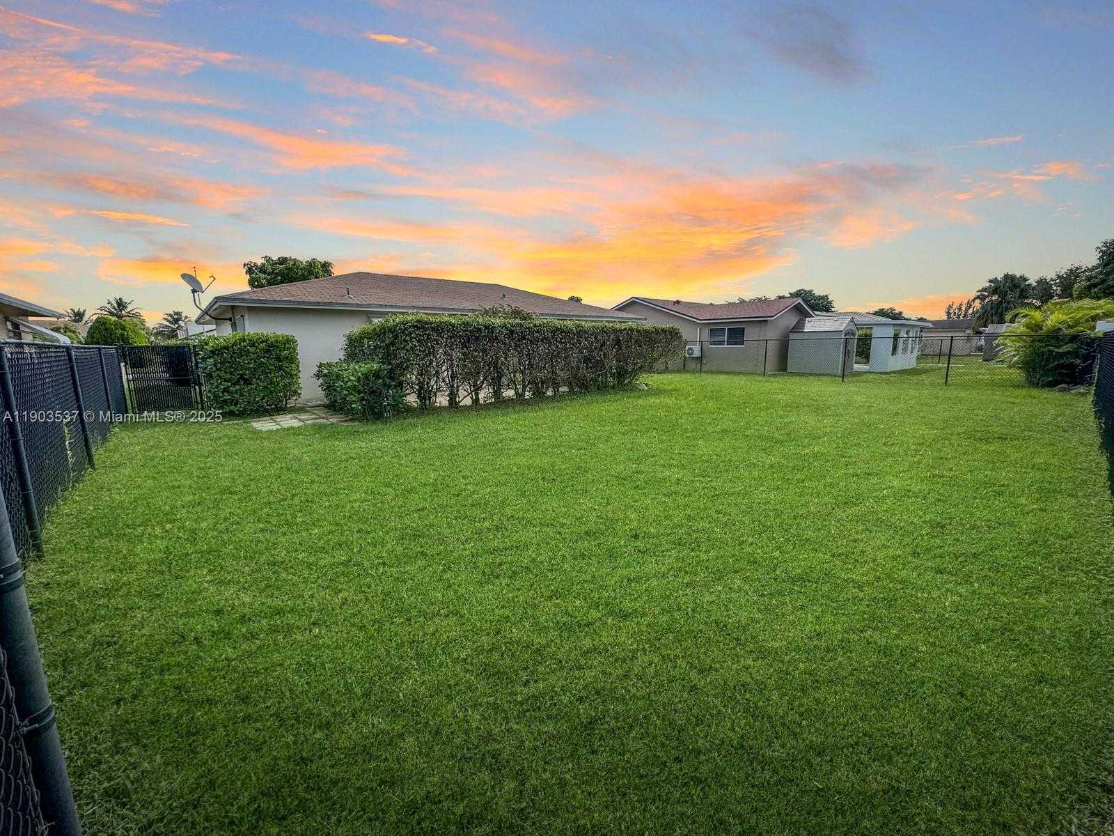 Small Image of 8203 NORTH WEST 104TH AVE, Tamarac Number 29