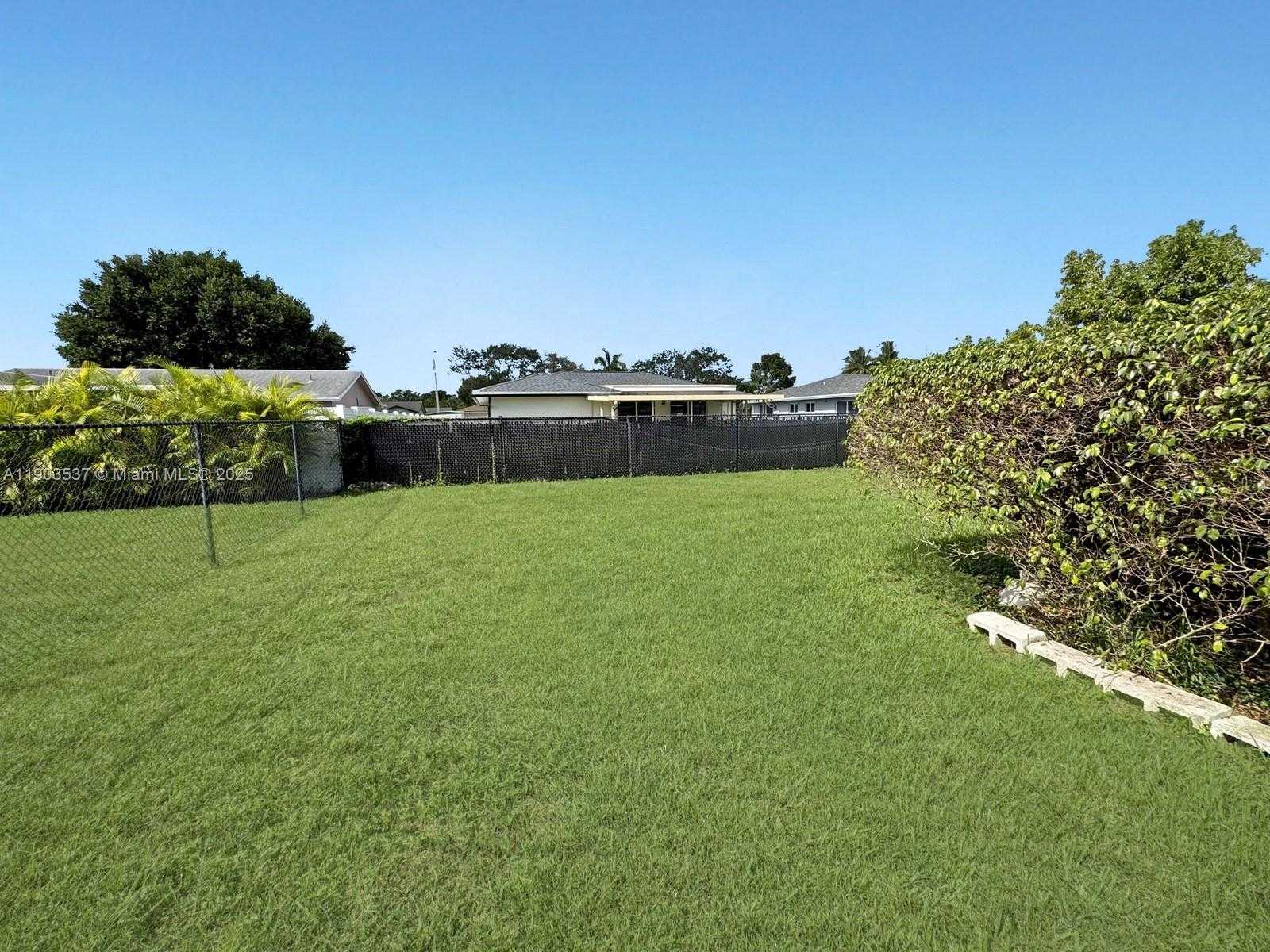 Small Image of 8203 NORTH WEST 104TH AVE, Tamarac Number 31
