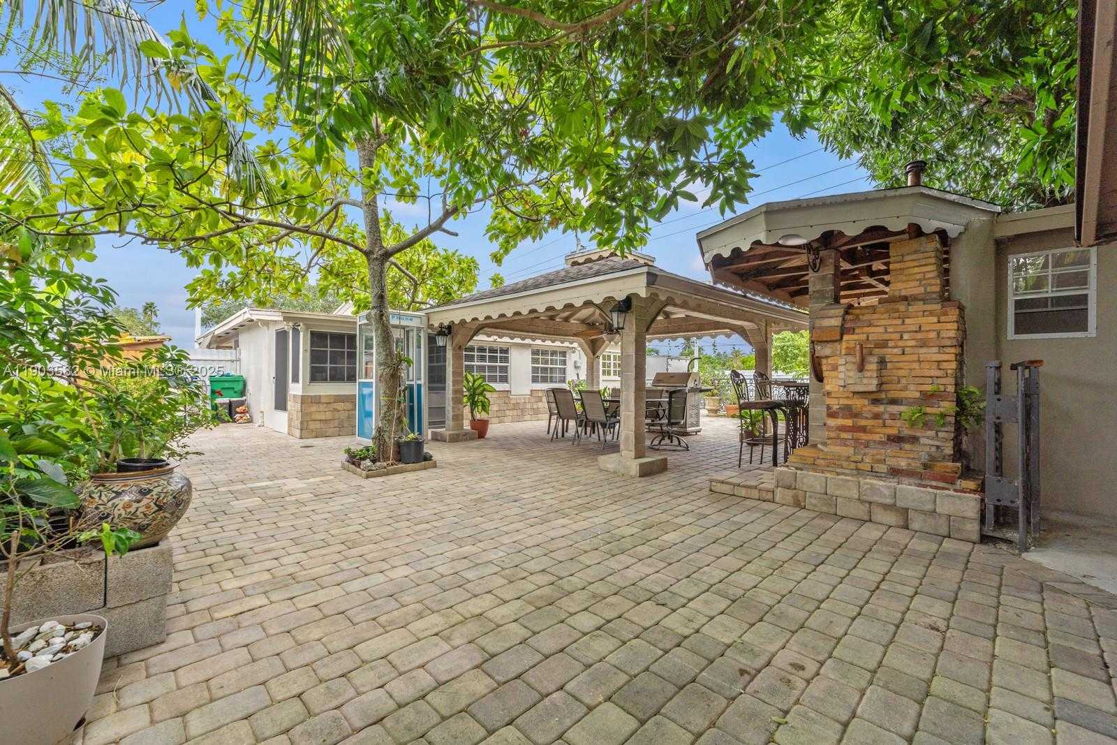 Imagen de Pequeño Objeto