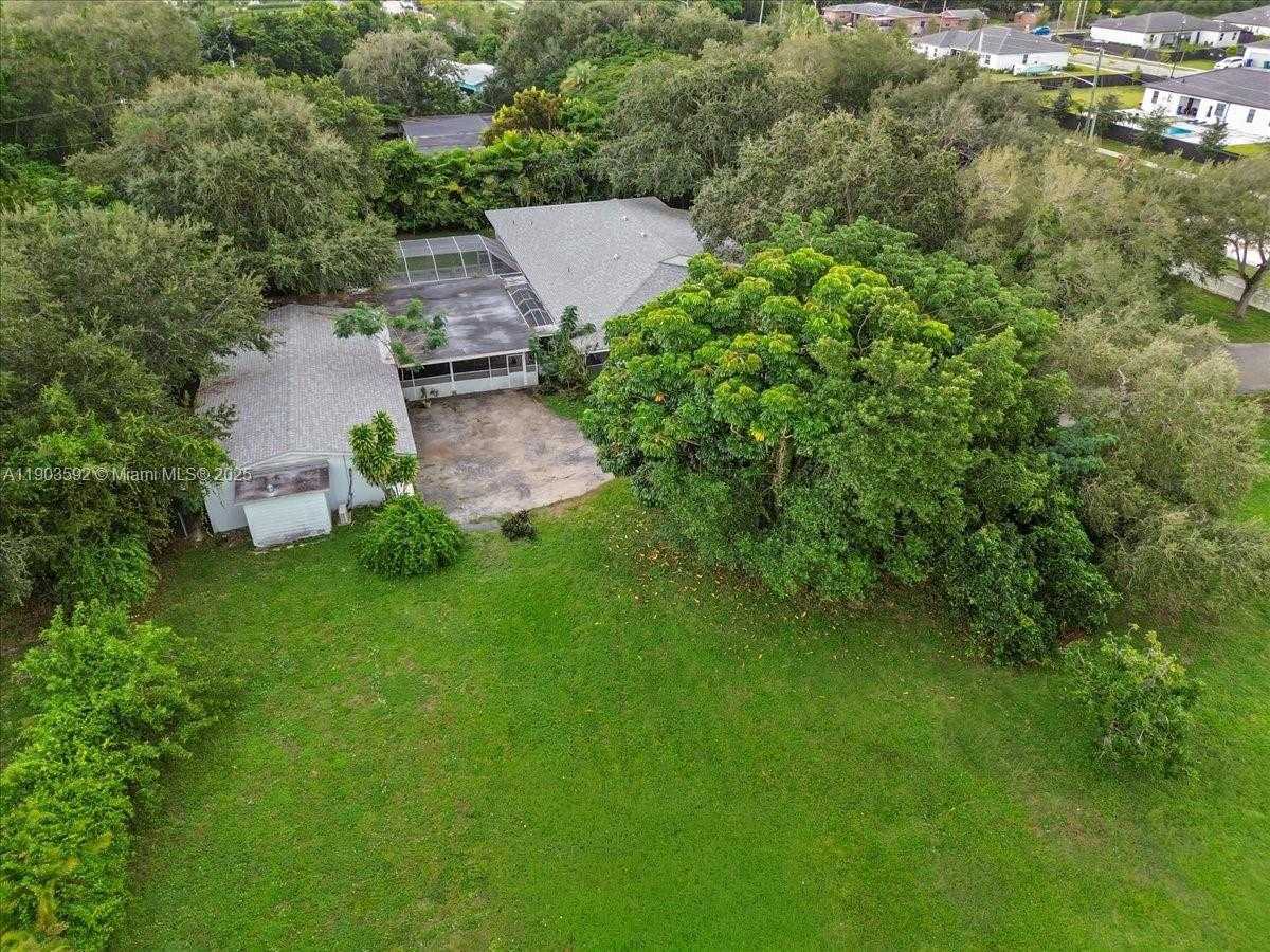 Small Image of 16955 SOUTH WEST 288TH ST, Homestead Number 16