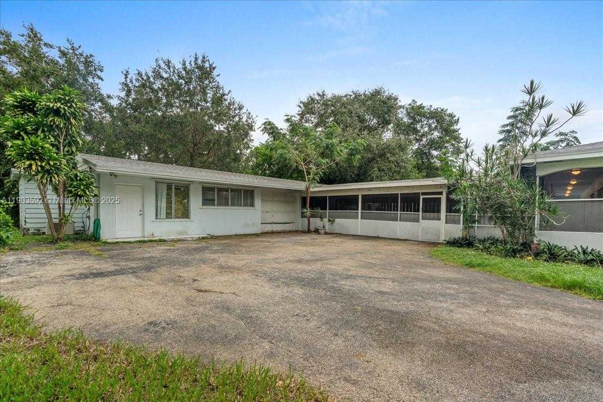 Small Image of 16955 SOUTH WEST 288TH ST, Homestead Number 43