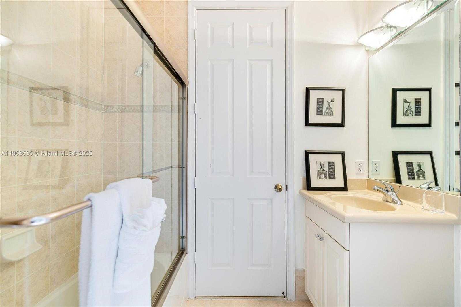 Small Image of 7587 SOUTH WEST 189TH ST, Cutler Bay Number 35