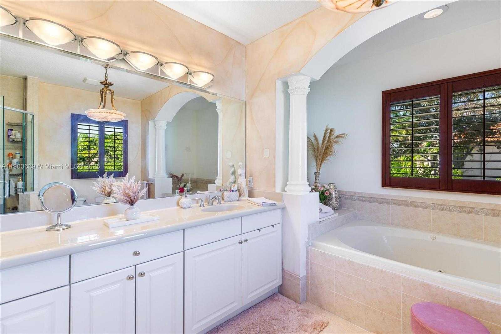 Small Image of 7587 SOUTH WEST 189TH ST, Cutler Bay Number 42