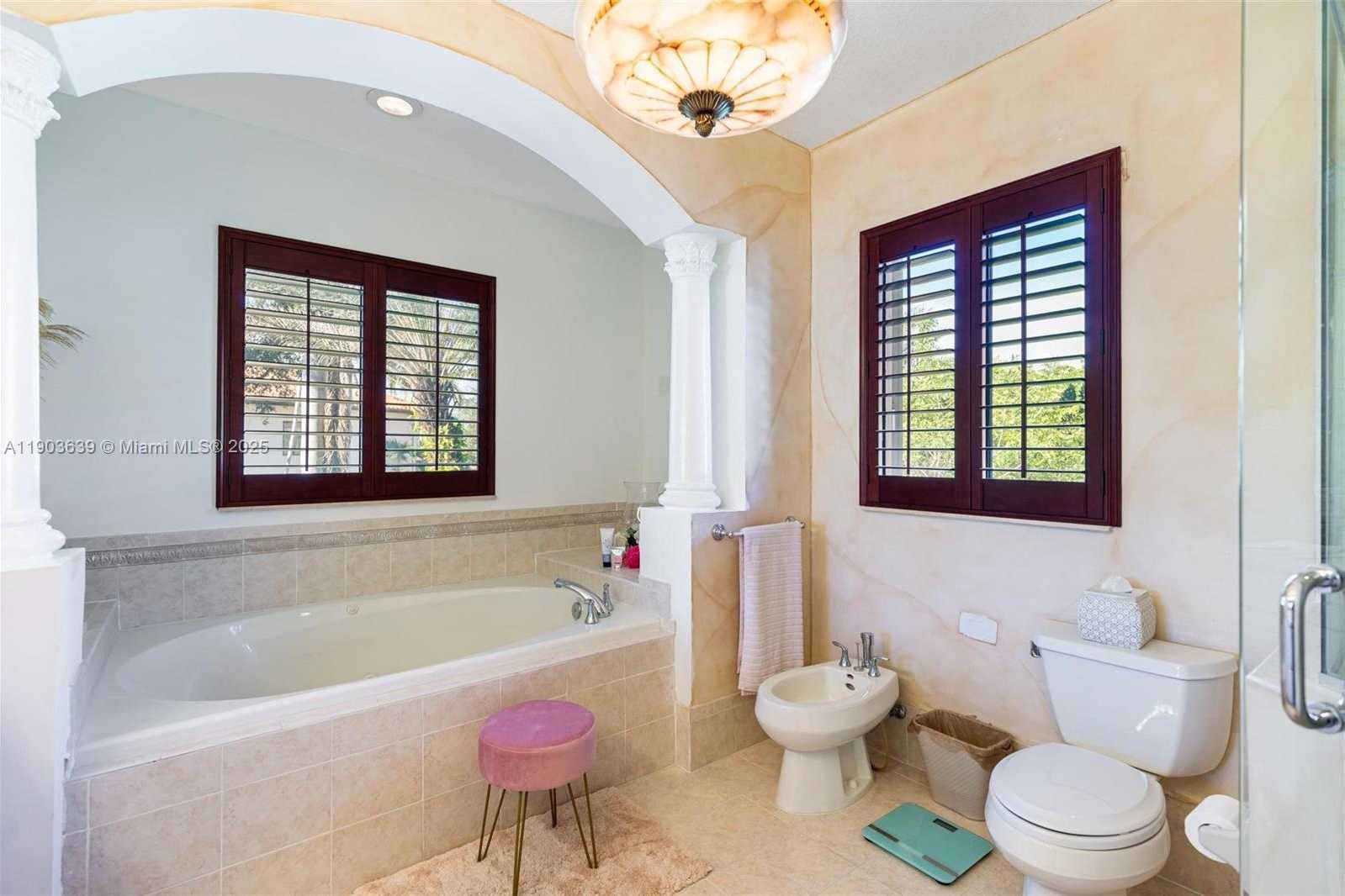 Small Image of 7587 SOUTH WEST 189TH ST, Cutler Bay Number 43