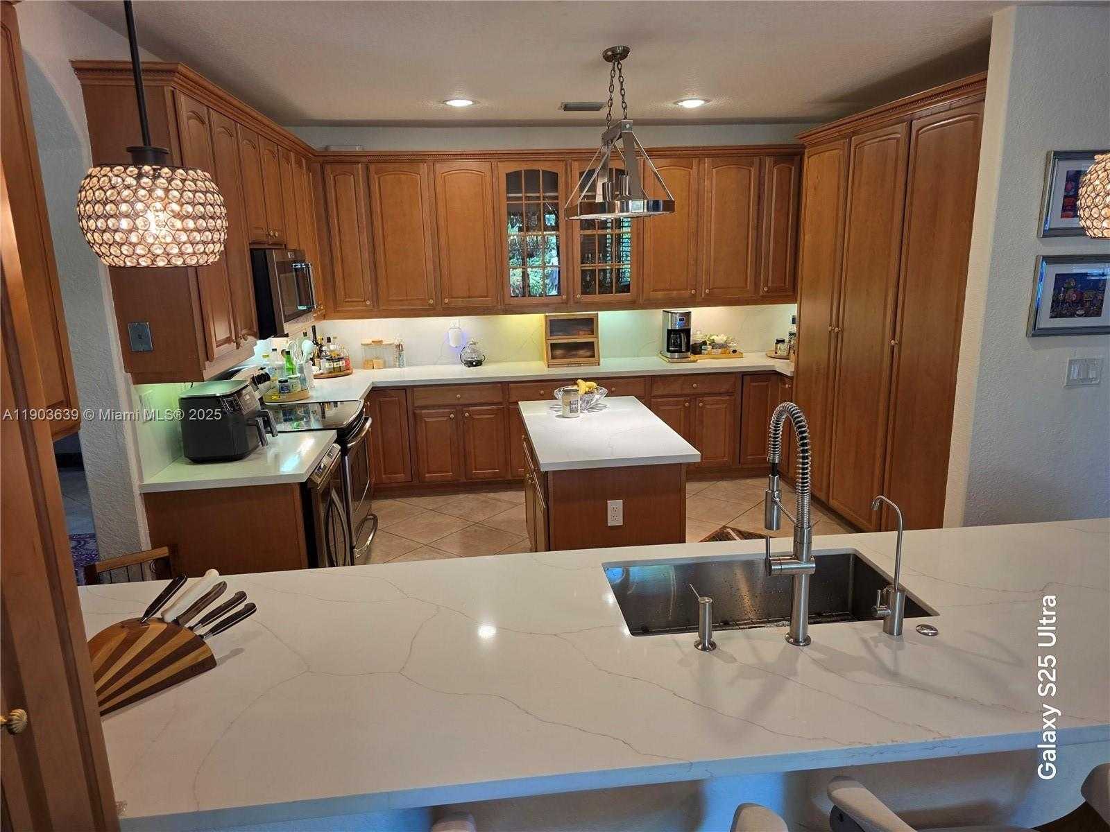 Small Image of 7587 SOUTH WEST 189TH ST, Cutler Bay Number 51